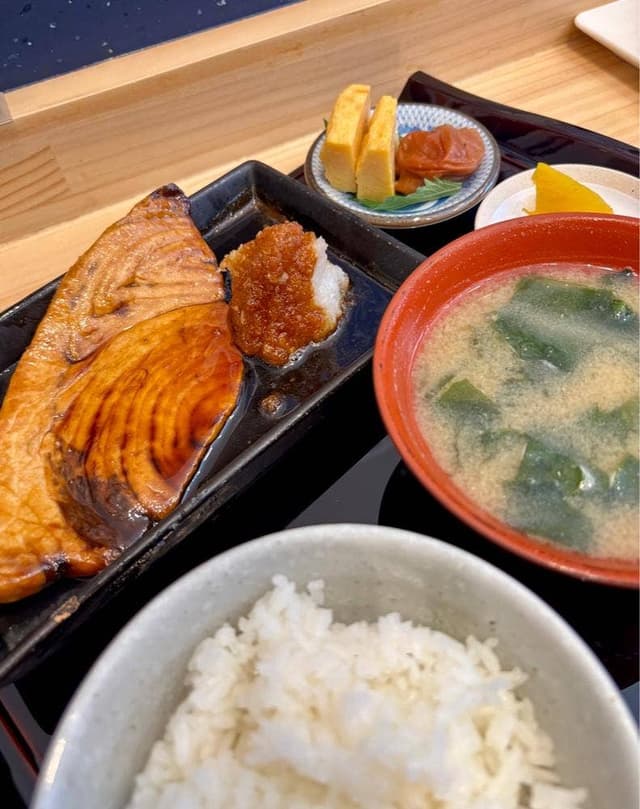 仲卸のお弁当 愛之助 - サブ画像2