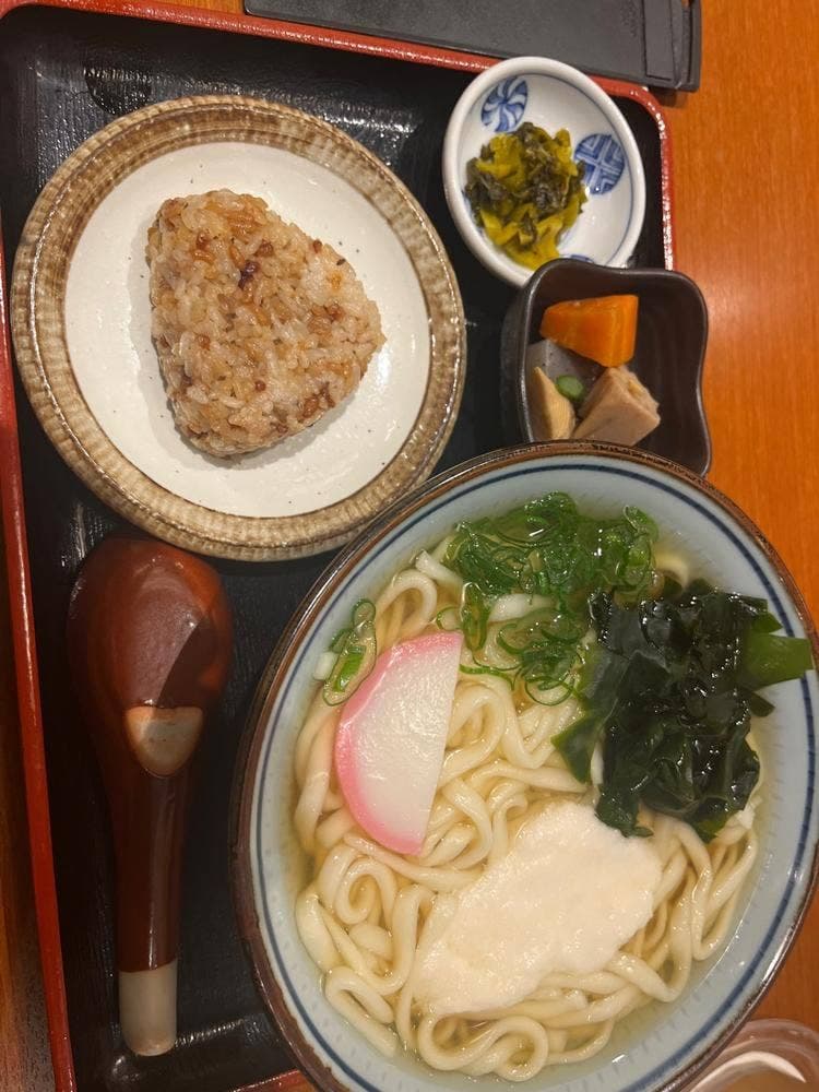 博多うどん 卯らら 大手町店