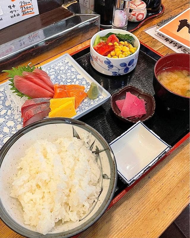 ファミリー酒蔵 天国 岩槻店 - サブ画像1