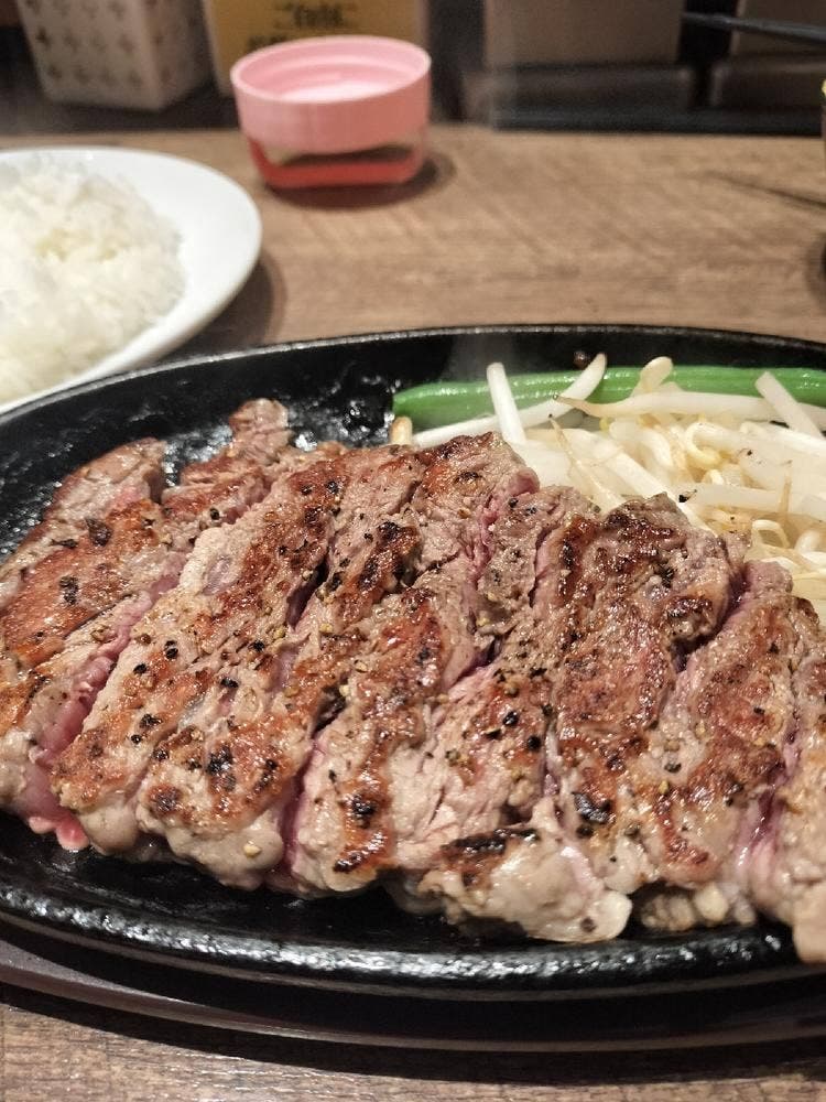 1ポンドのステーキ ハンバーグ タケル 東三国店