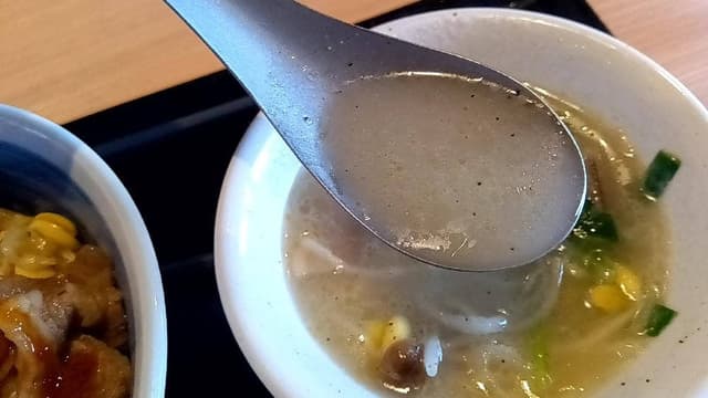 焼きたてのかるび 富士宮小泉店 - サブ画像1