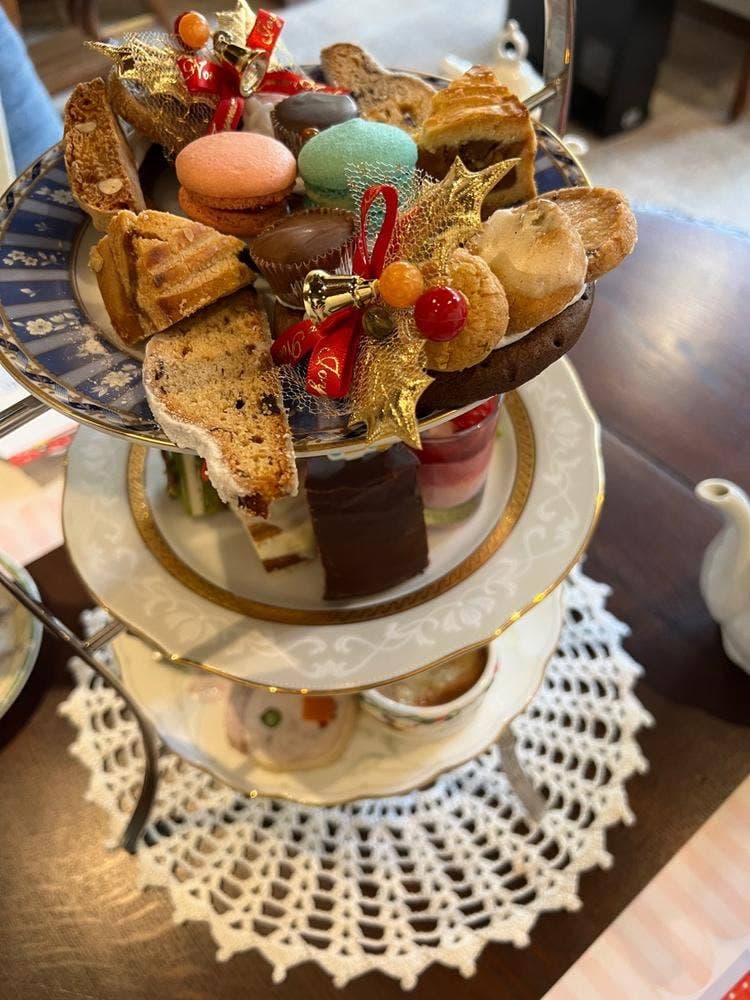 salon de the Tea shot