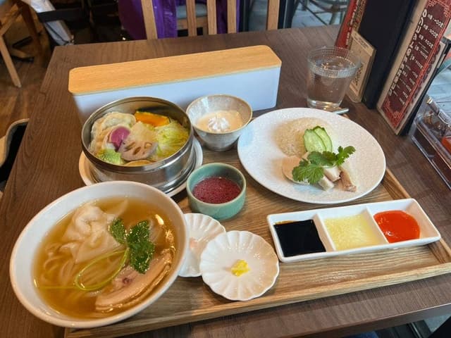 CAL-VIET PHO CINTAS 365 - サブ画像1