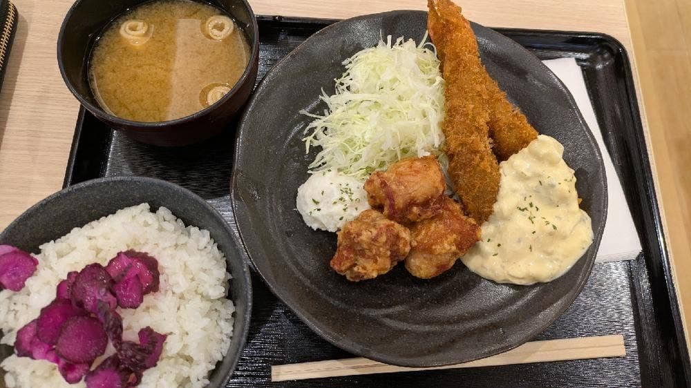 こだわり玉子と鳥料理専門 九州 鳥若丸