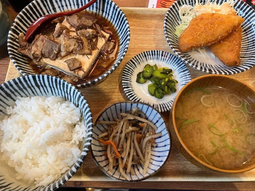 肉豆冨とレモンサワー 大衆食堂 安べゑ JR高槻駅前店