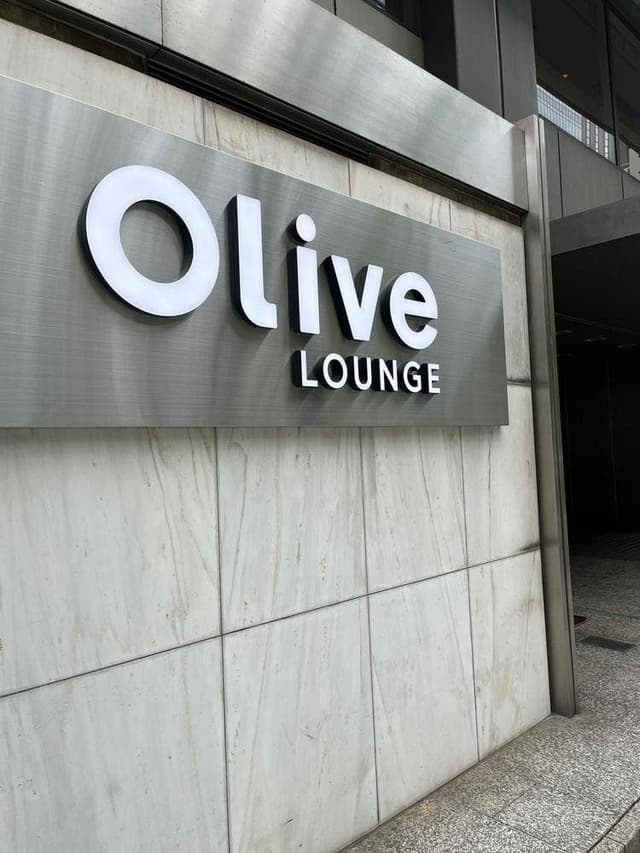 スターバックス コーヒー Olive LOUNGE 船場店 - サブ画像1