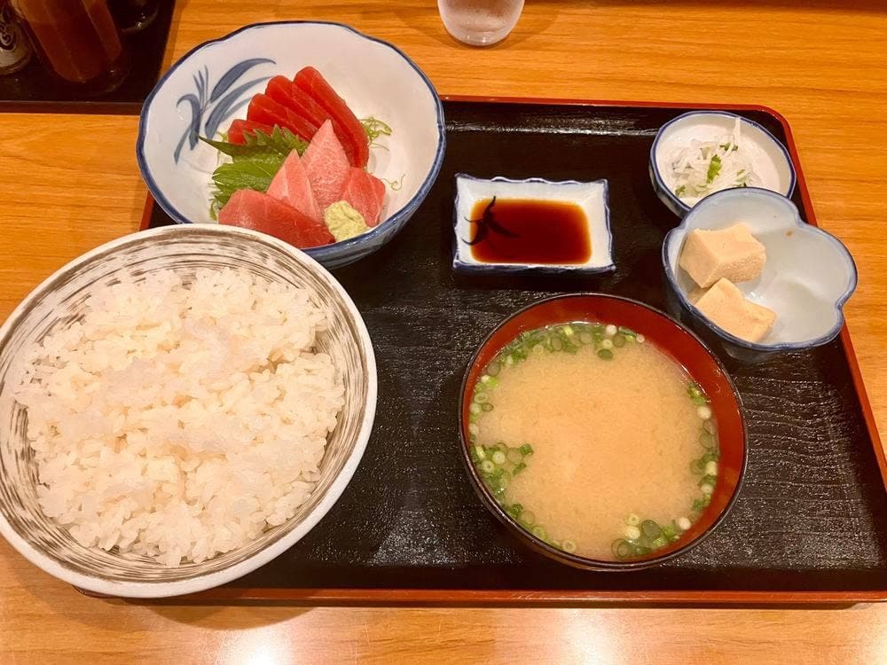 三岩食堂