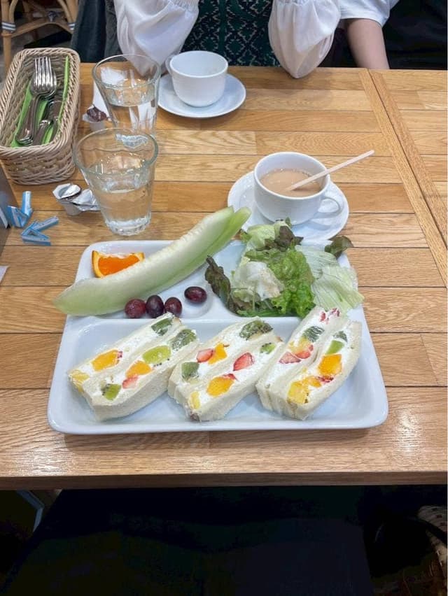 果実園リーベル ハレザ池袋店 - サブ画像1