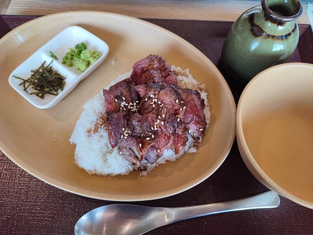 本気の薪焼きステーキ ふかや花園プレミアム・アウトレット