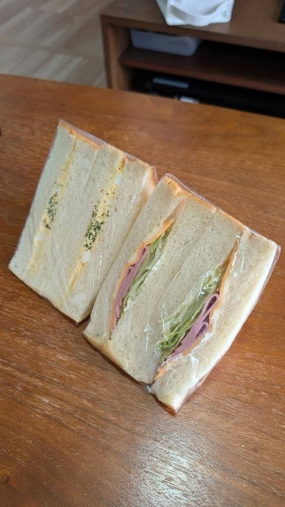 高級食パン専門店 ボイン - サブ画像1