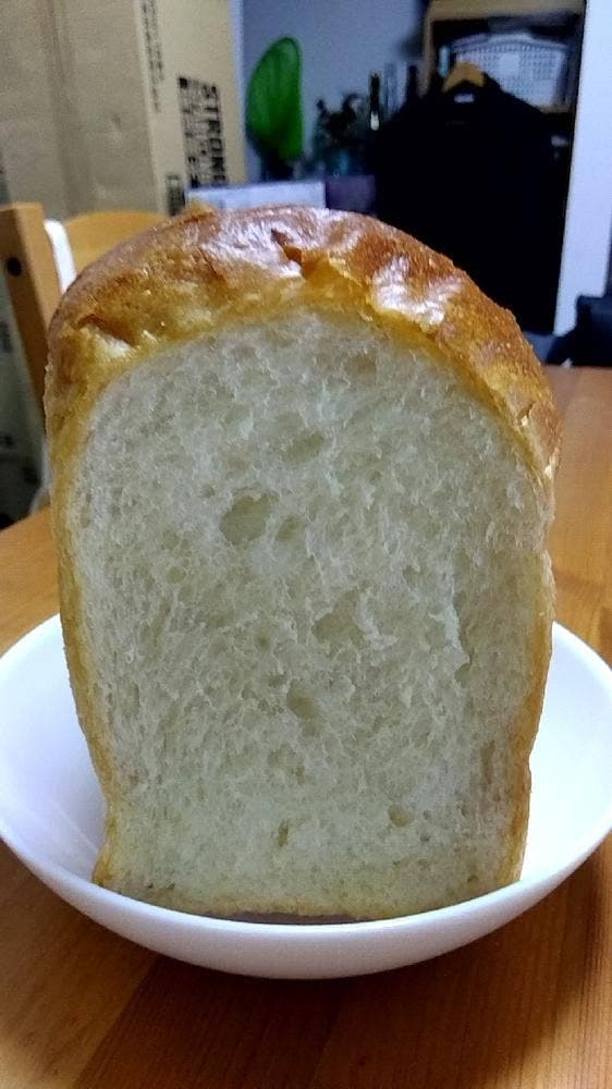 イスズベーカリー 本店