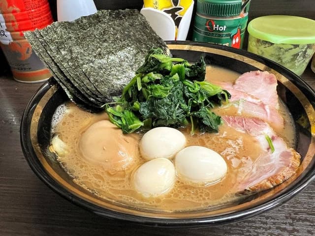 横濱家系ラーメン 勝鬨家 - サブ画像1