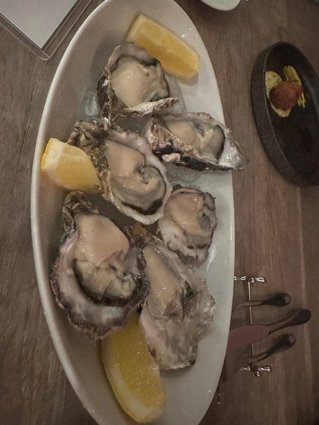 Brasserie Brown with Virgin Oyster House - サブ画像1