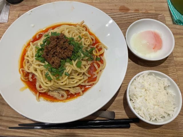 麺と肴 担々麺 ぺん坊 - サブ画像1