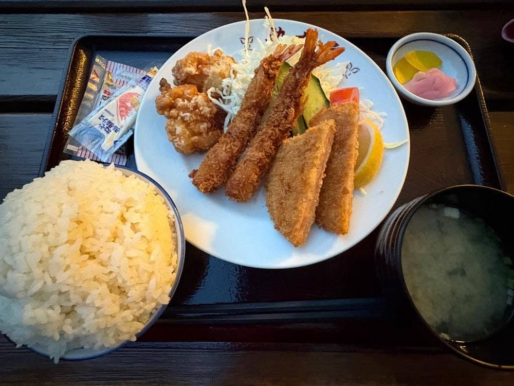 食堂 助六屋 西武園ゆうえんち