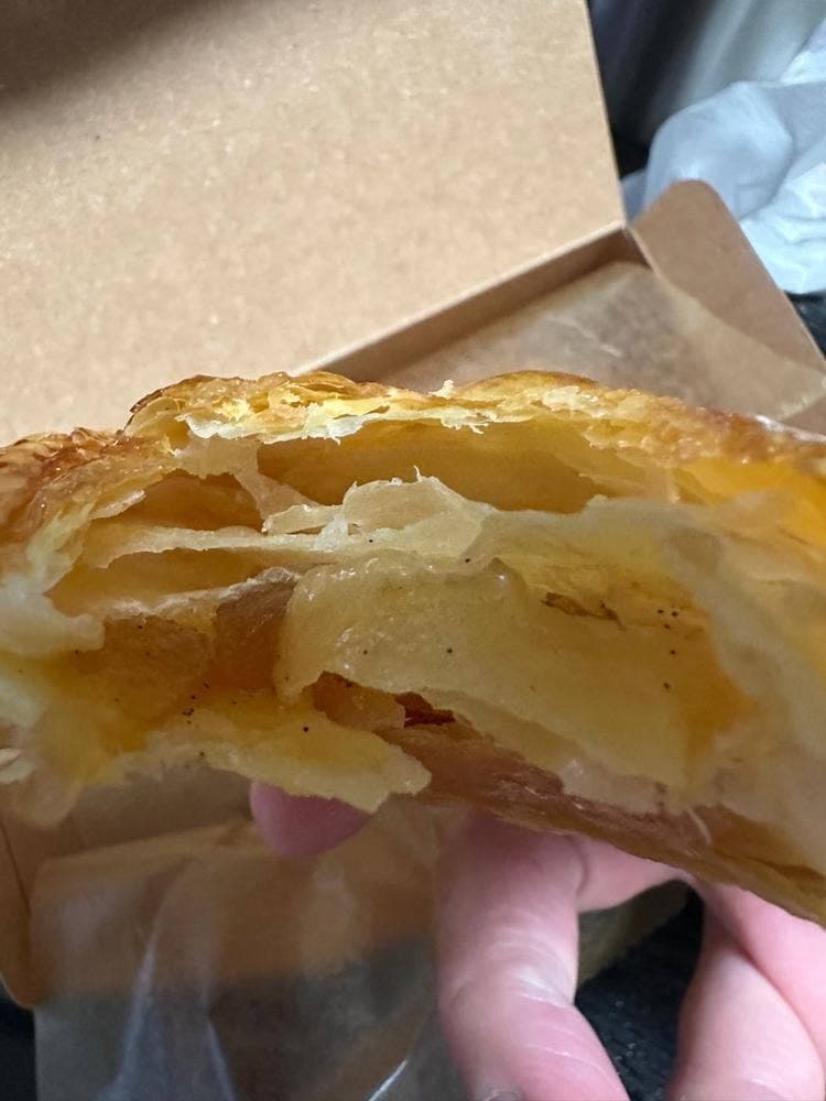 りんごとバター。 天神ワンビル店
