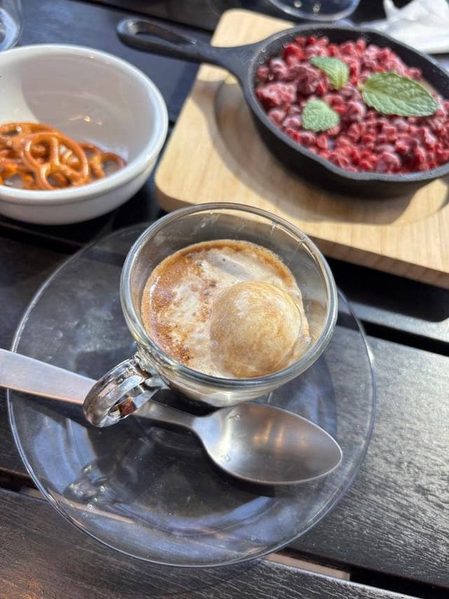 シュマッツ・ビア・ダイニング タワーズプラザ・ゲートタワープラザ レストラン街 - サブ画像1