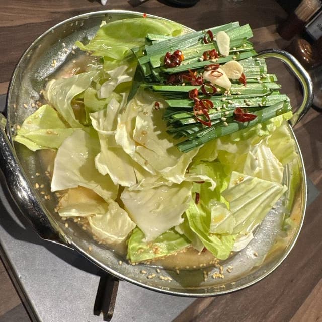 黒毛和牛焼肉と本格もつ鍋 山樹 小牧原店 - サブ画像1