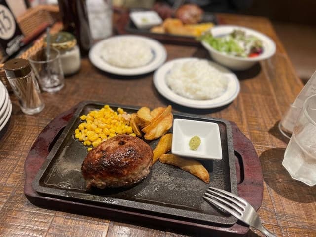 Gottie's BEEF キュービックプラザ新横浜 - サブ画像1