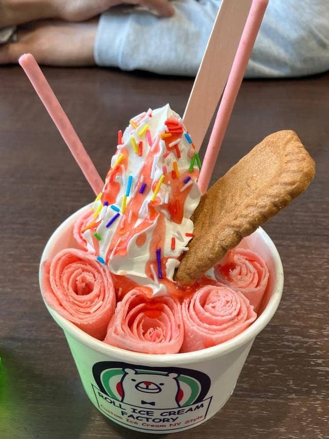 ロールアイスクリームファクトリー ハウステンボス店 - サブ画像1