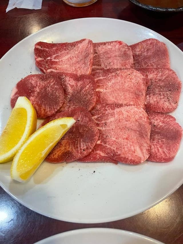 焼肉ホルモン一升びん 久居インターガーデン店 - サブ画像1