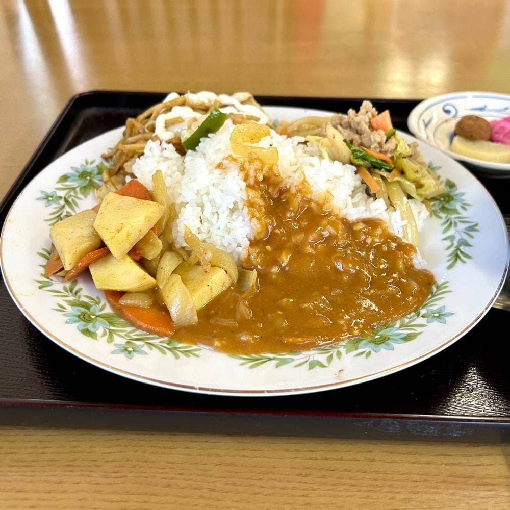 食堂じぃさんの味