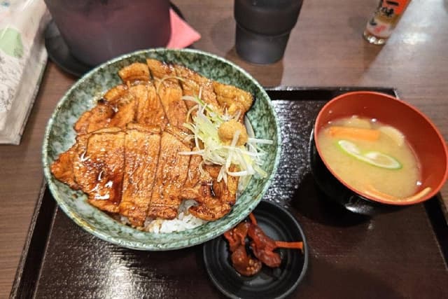 豚丼 小豚家 - サブ画像2