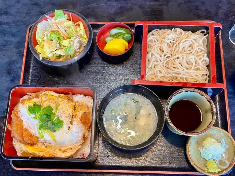 そば酒房利久加曽利店