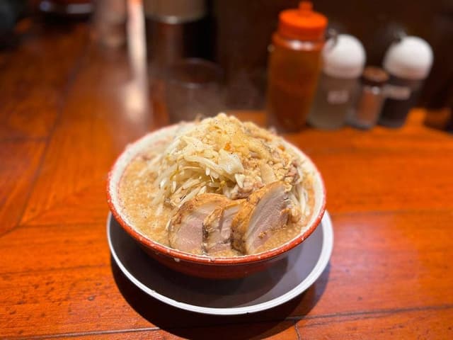 らーめん バリ男 新橋本店 - サブ画像1