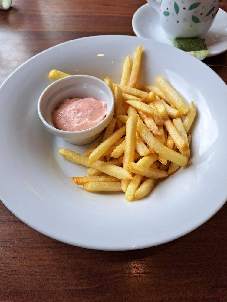 デニーズ綾瀬駅前店