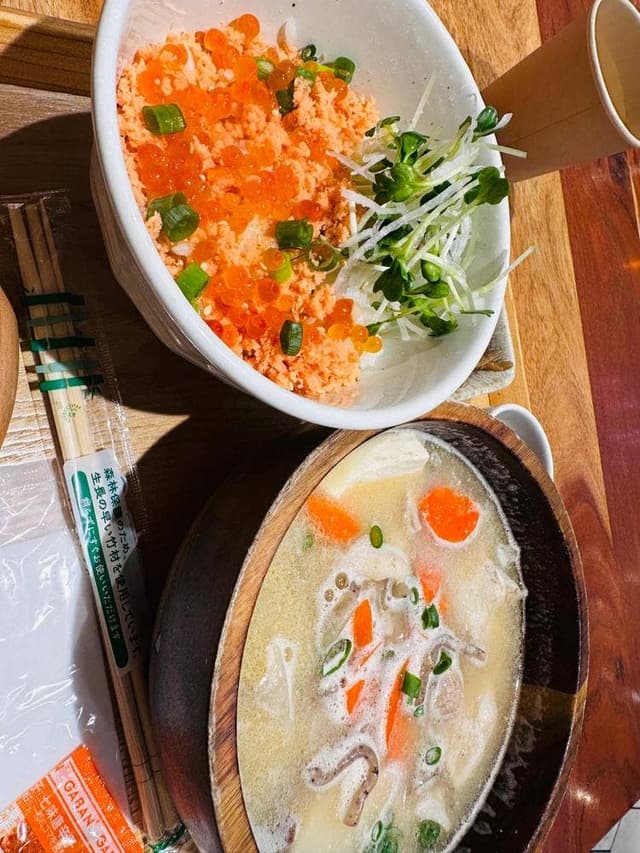 こめらく 海鮮ごはんと和のスープ。アトレ川崎店 - サブ画像1