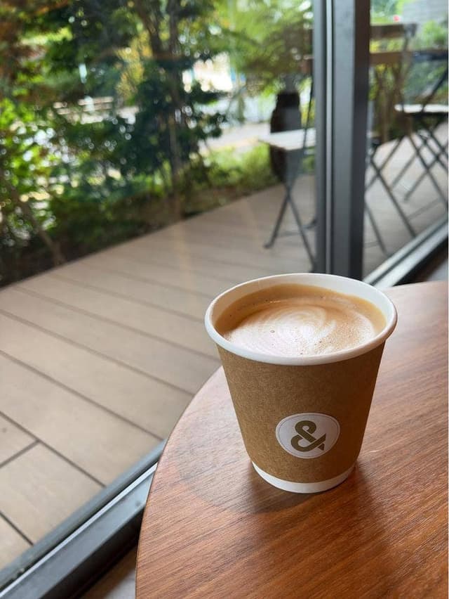 & Here Cafe - サブ画像1