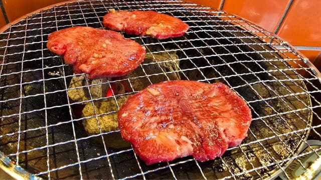 炭火焼肉ホルモン なべちゃん - サブ画像3