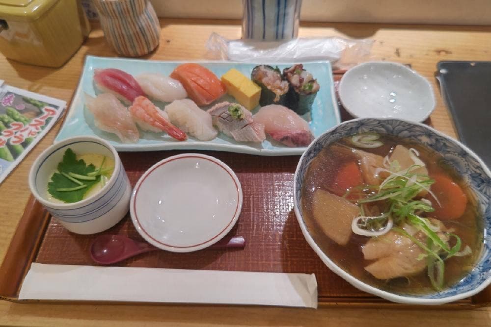 町のすし家 四季 花まる 時計台店