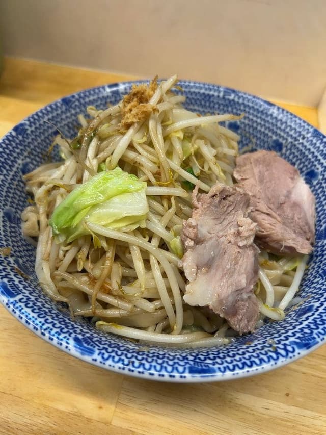 元祖極太塩焼きそば 三毛猫 - サブ画像1