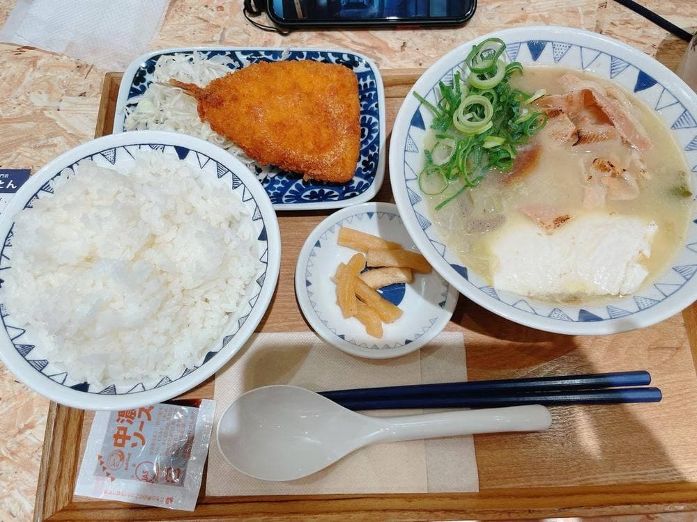 ごちとん 池袋西口店