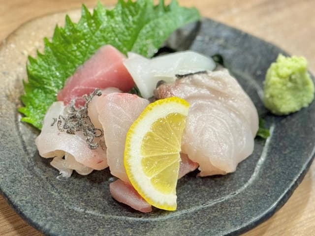 すじ煮込みと魚の大衆炉端 頂屋 - サブ画像3