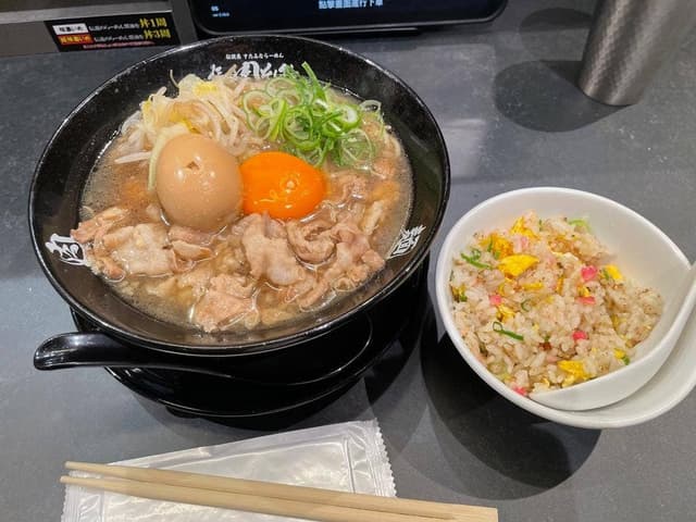 伝説の肉そば屋 御茶ノ水店 - サブ画像2