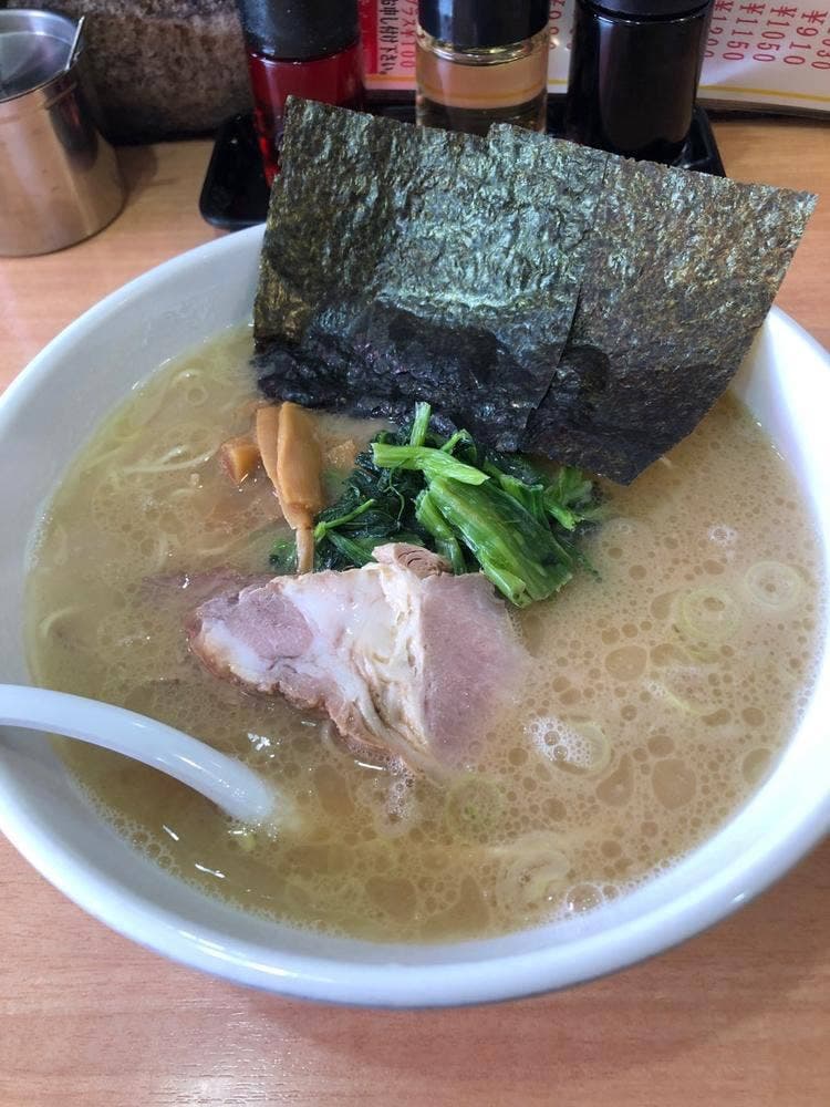 横浜ラーメン 味濱家 神戸本山店