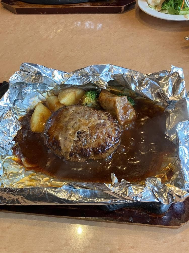 フォルクス 世田谷代田店