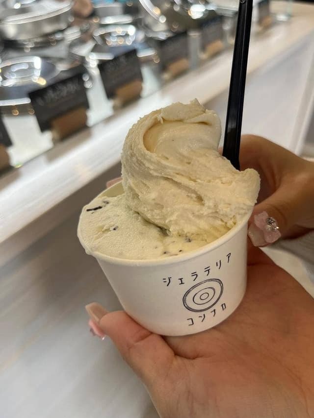 gelateria connaca - サブ画像3