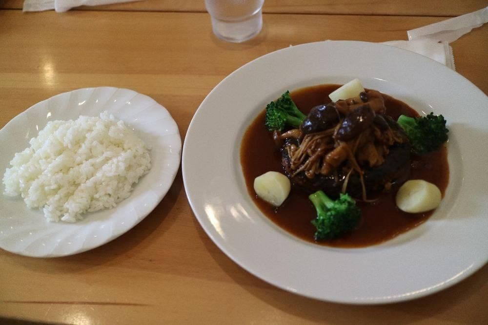 カフェレストラン おきらく亭