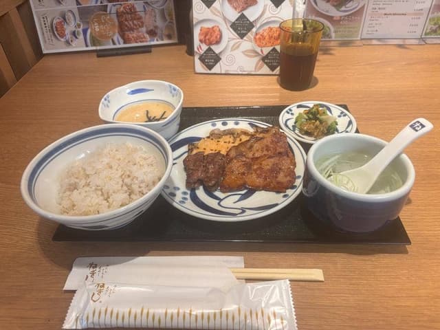 牛タンとろろ麦めし ねぎし 御徒町店 - サブ画像3