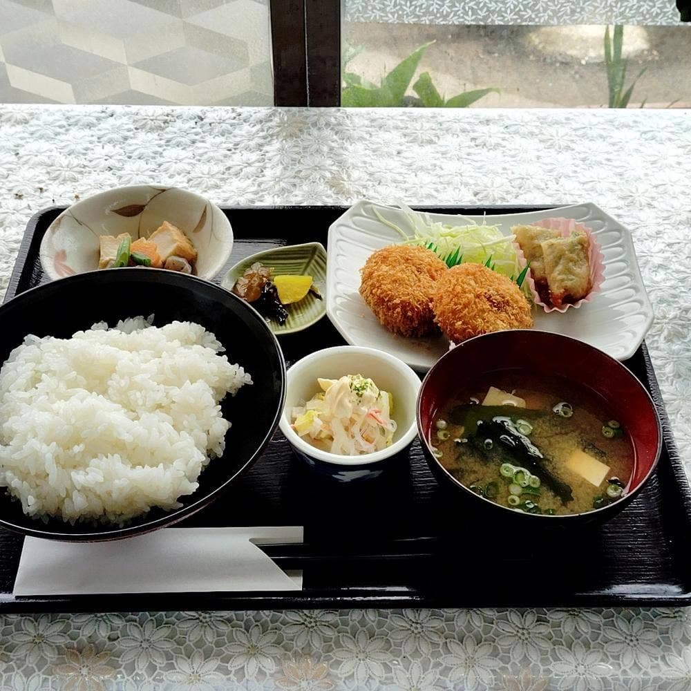 山本食堂