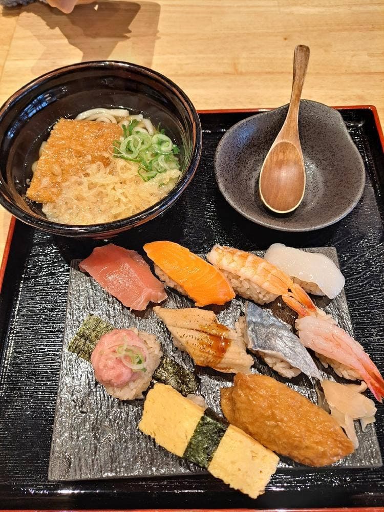 鮨 酒 肴 杉玉 綾瀬
