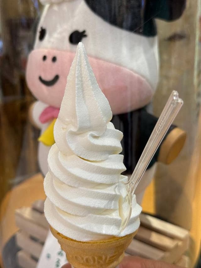 ミルク＆パフェよつ葉 ホワイトコージ 新千歳空港店 - サブ画像2