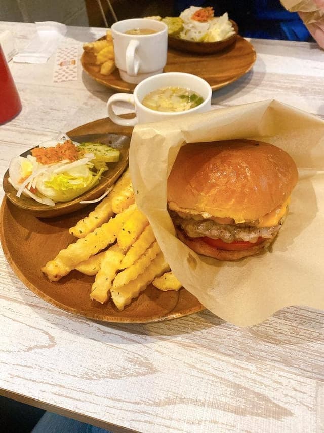 YOKO YOKO BURGER - サブ画像1