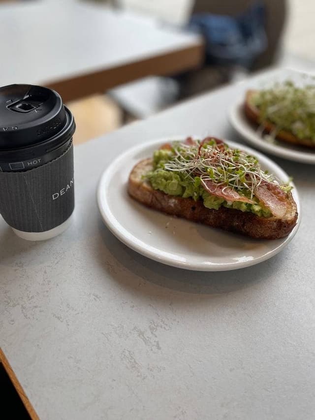 DEAN & DELUCA カフェ 新百合丘OPA店 - サブ画像1