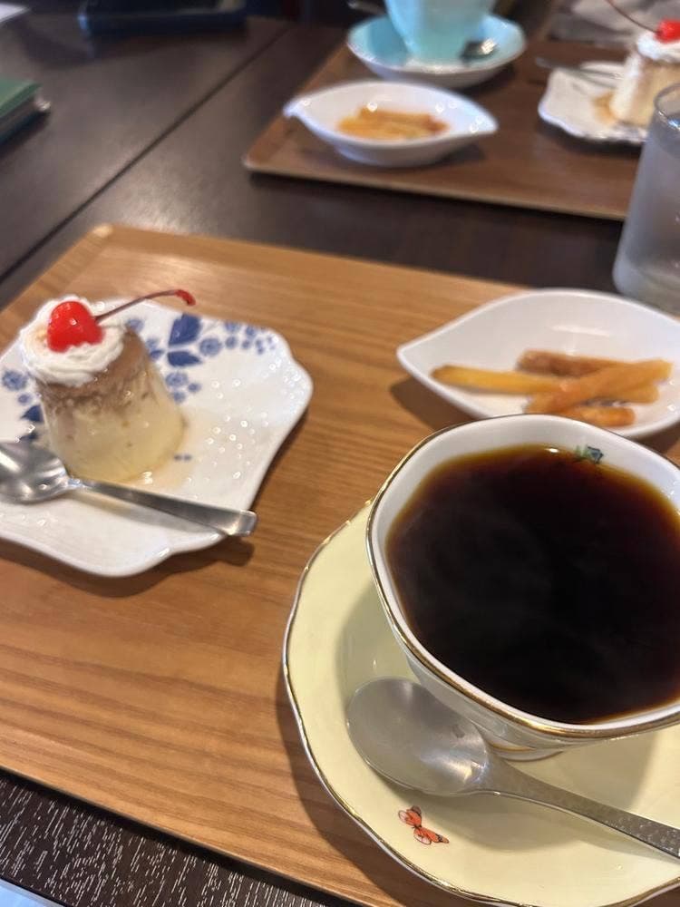 茶亭 カエルノウタ