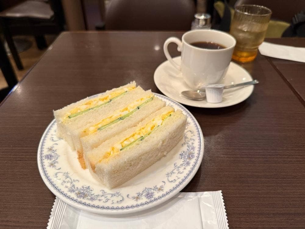 待合室2 銀座店